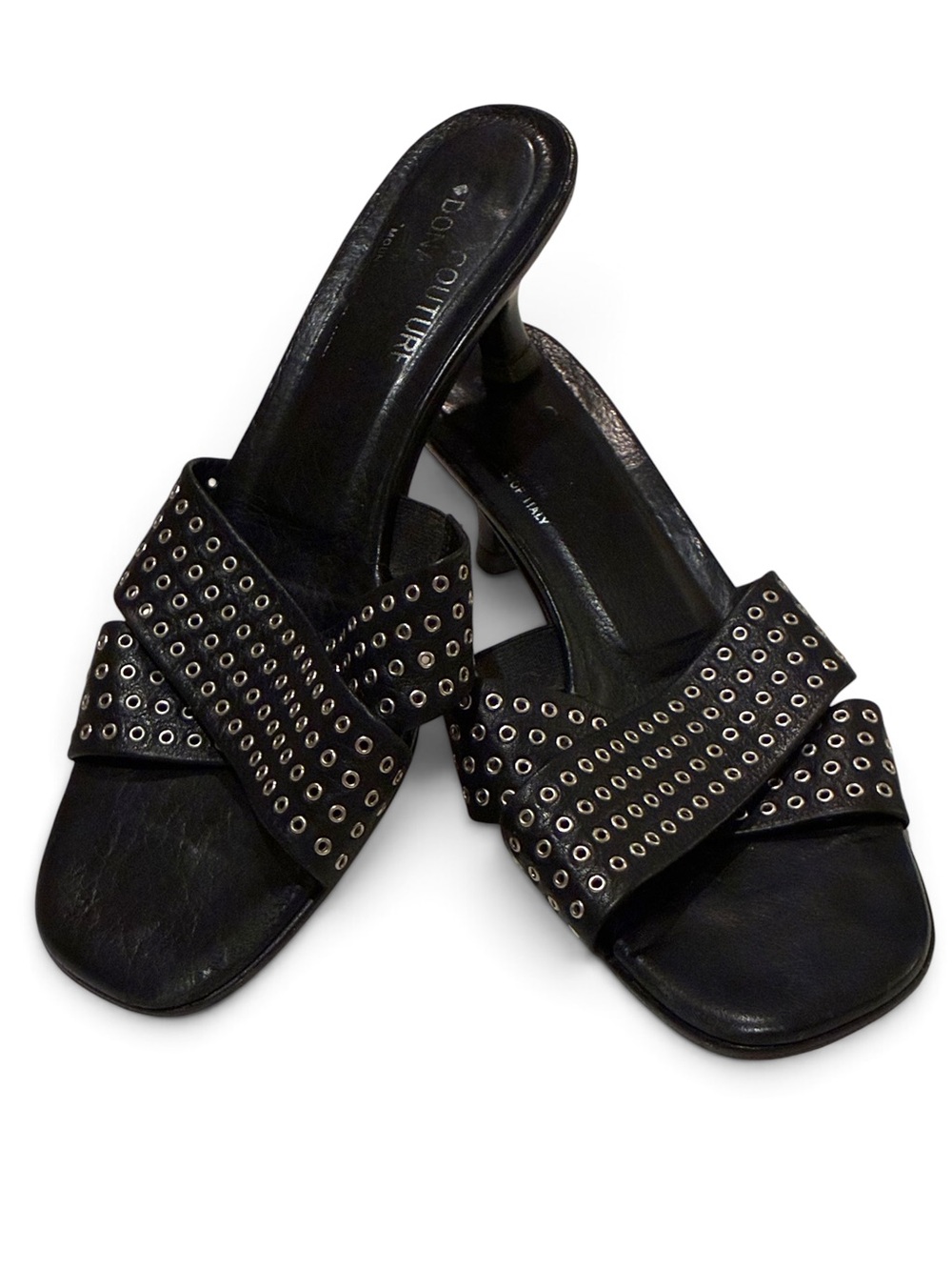 Donald Pliner Couture grommet embellished kitten heel leather slides. Sz 7.5
